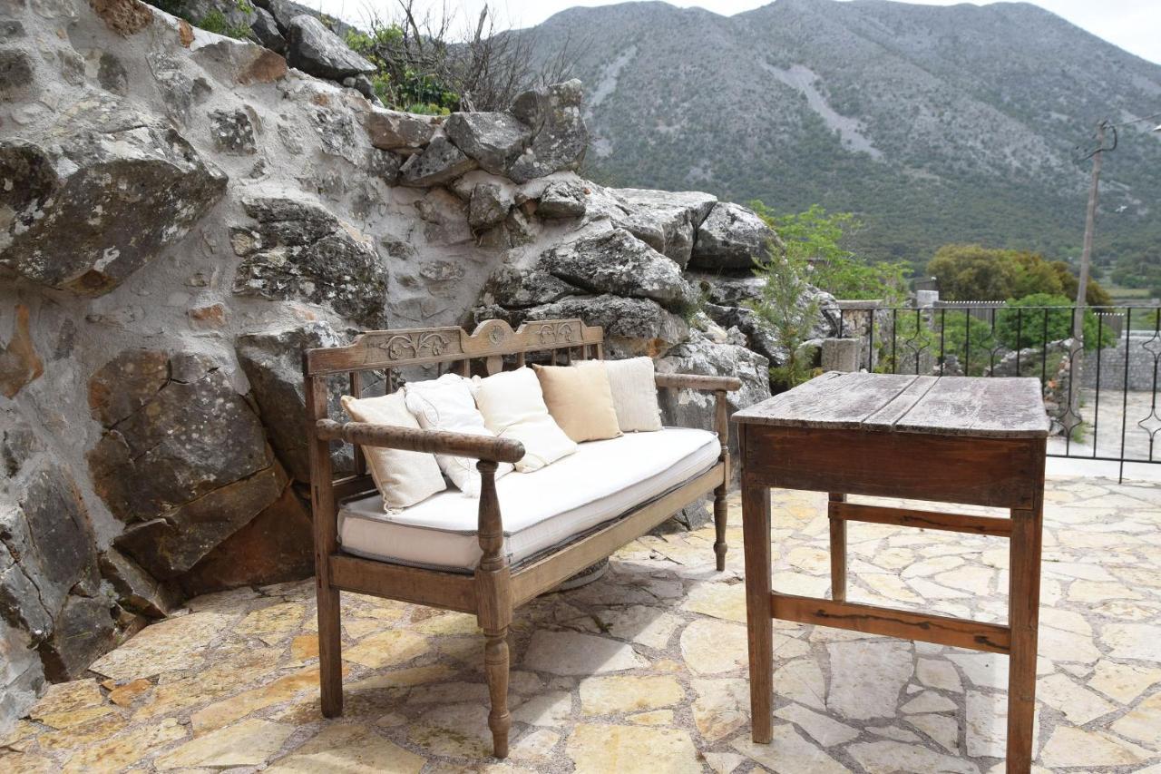 Stone Built Villa Galatia, Poolside & Perfect View Karész Kültér fotó