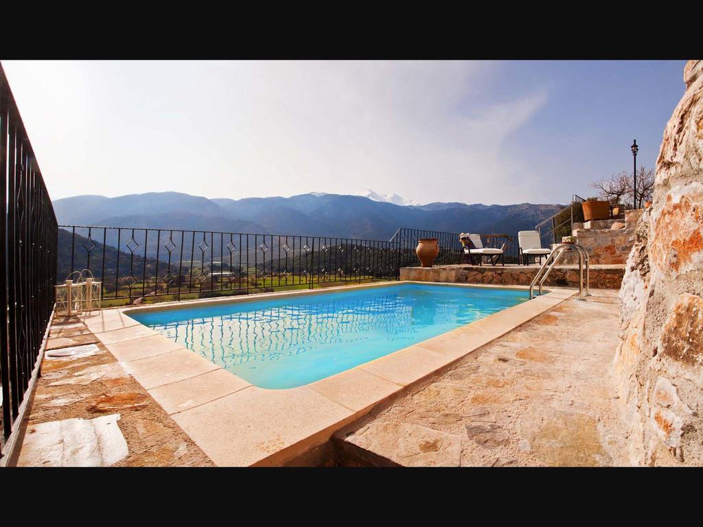 Stone Built Villa Galatia, Poolside & Perfect View Karész Kültér fotó