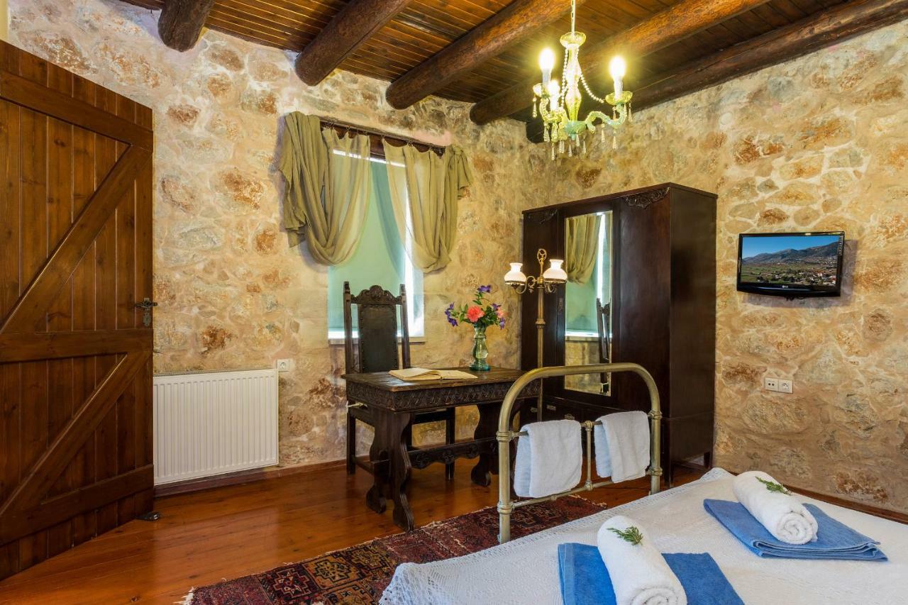 Stone Built Villa Galatia, Poolside & Perfect View Karész Kültér fotó